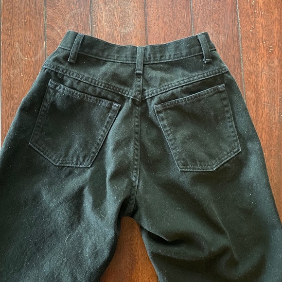 L.L.Bean Original Fit / Relaxed Mom Jeans - Picture 3 of 5